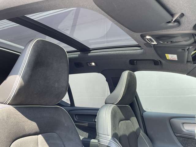 Volvo XC40 4