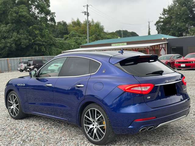Maserati Levante 5