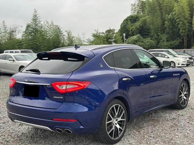 Maserati Levante 7