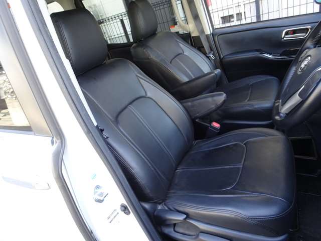 Toyota Noah 11