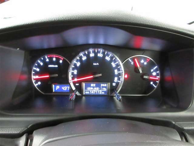 Toyota Hiace Van 9