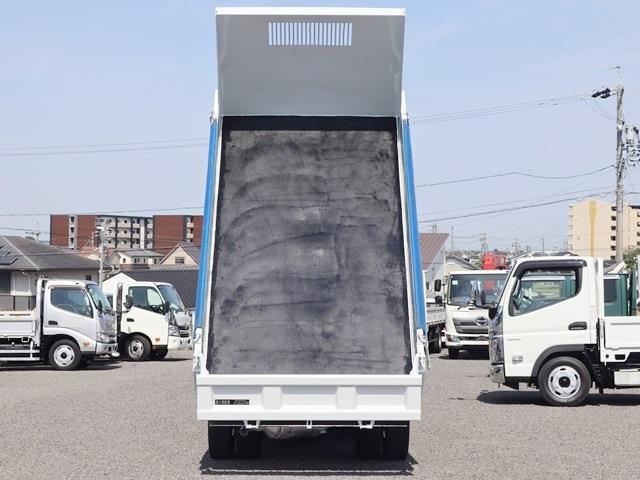 Mitsubishi Fuso Canter 11