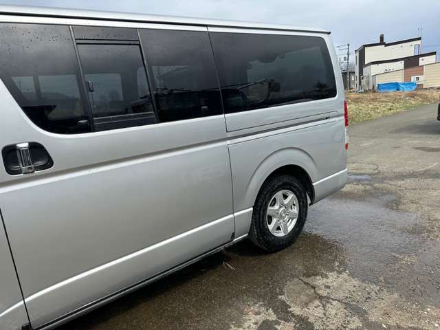Toyota Regius Ace 3