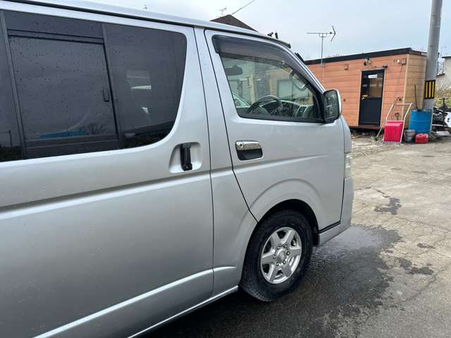 Toyota Regius Ace 7