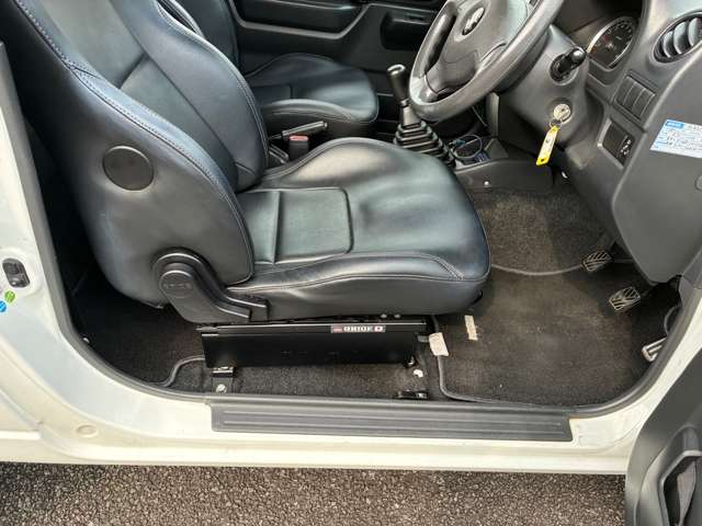 Suzuki Jimny 11
