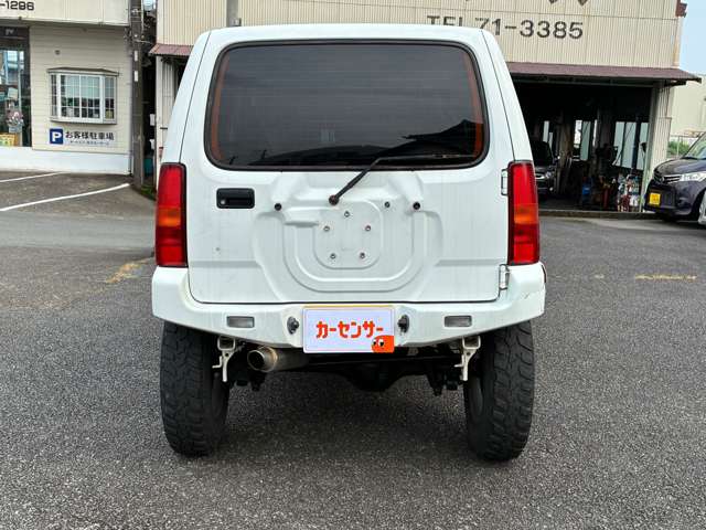 Suzuki Jimny 3