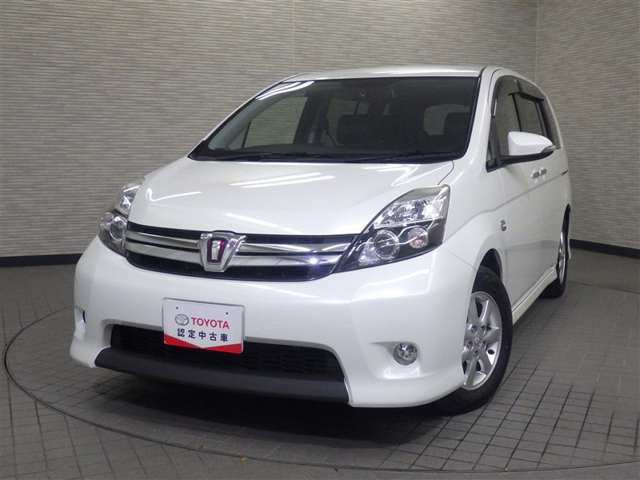 Toyota Isis 5