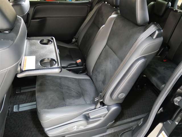 Toyota Voxy 12
