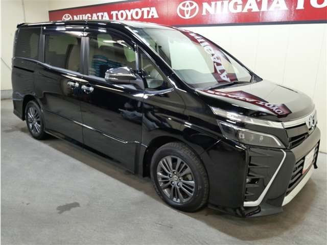 Toyota Voxy 7