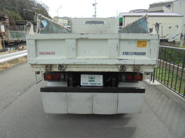 Mitsubishi Fuso Canter 9