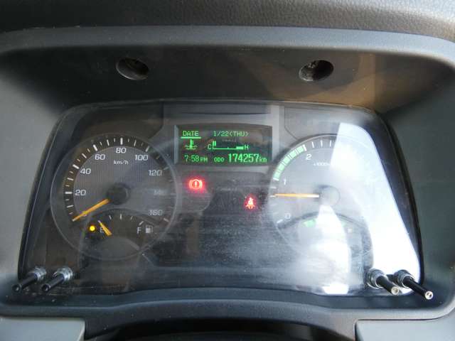 Mitsubishi Fuso Canter 13