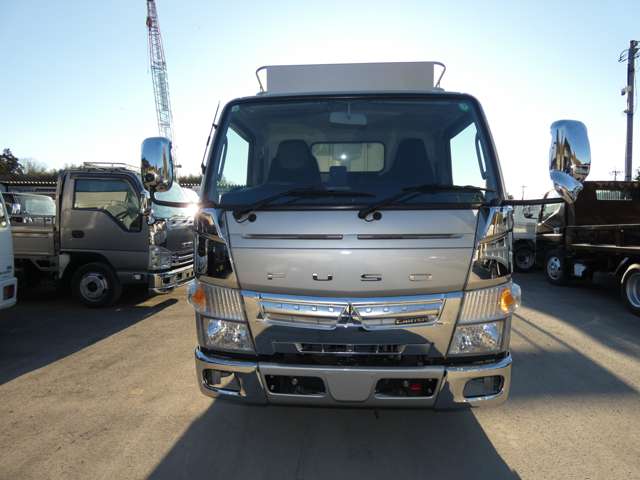 Mitsubishi Fuso Canter 4