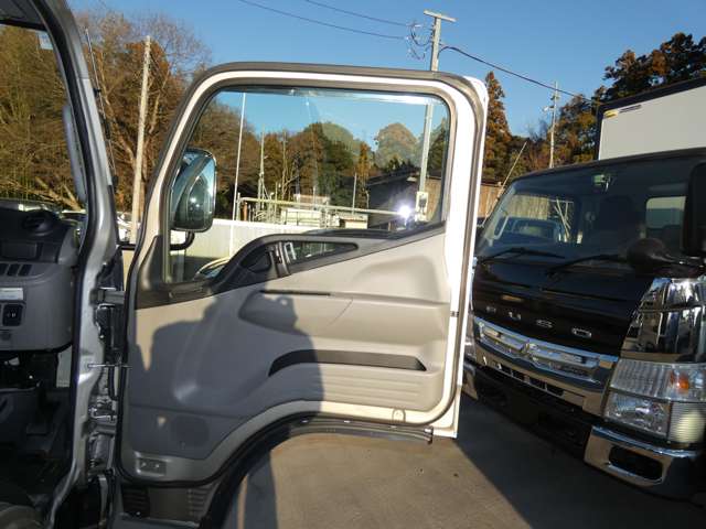 Mitsubishi Fuso Canter 10