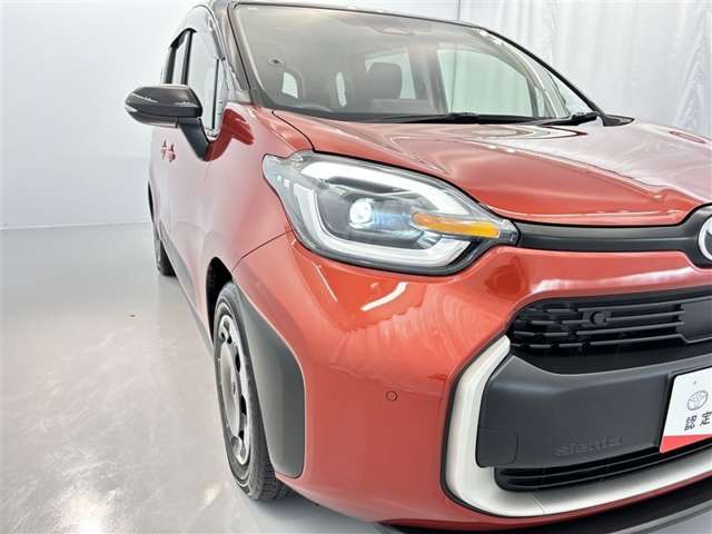 Toyota Sienta 9
