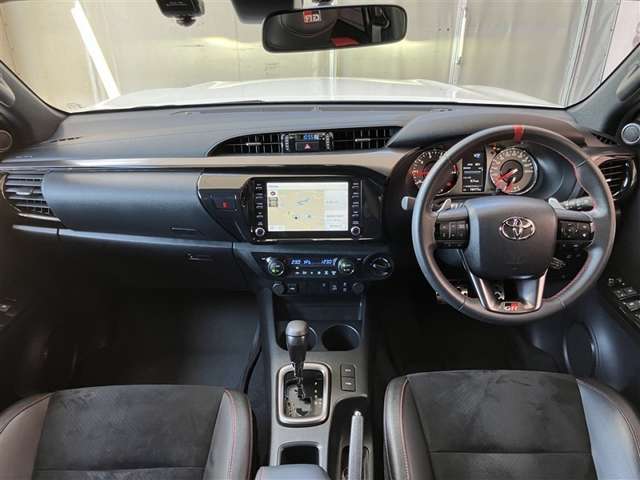 Toyota Hilux 12
