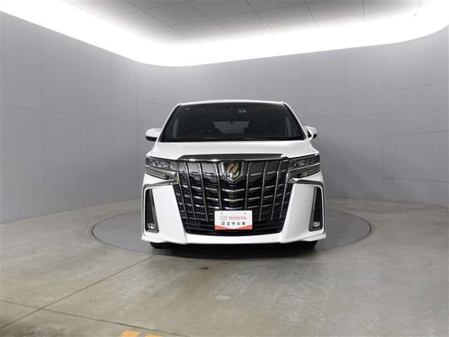 Toyota Alphard 8