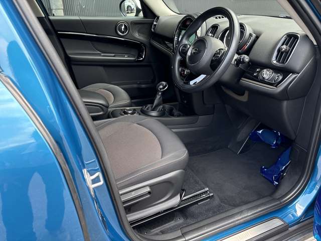 MINI Crossover 6