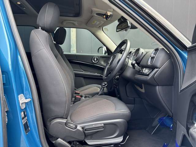 MINI Crossover 7