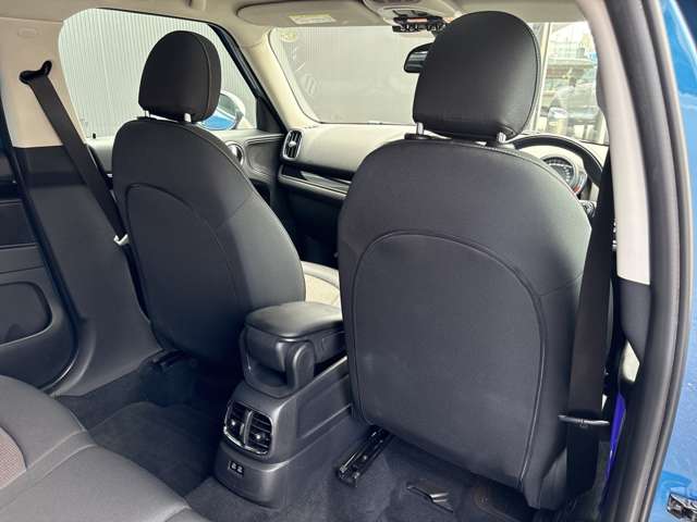 MINI Crossover 11