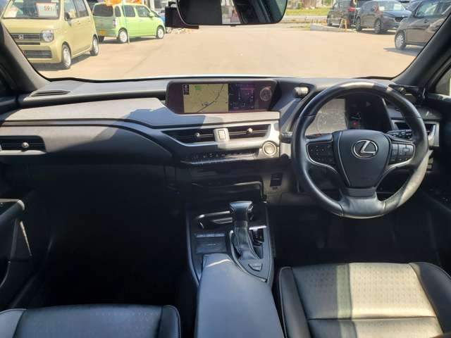 Lexus UX 4