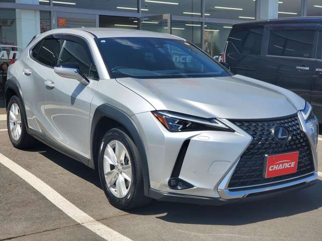 Lexus UX 7