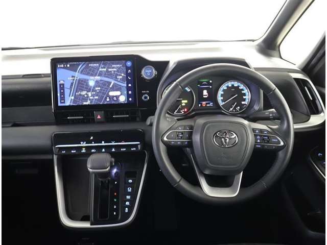 Toyota Voxy 3