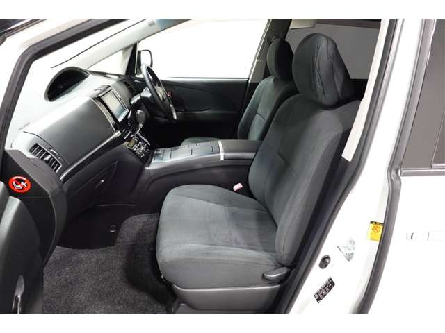 Toyota Estima Hybrid 6
