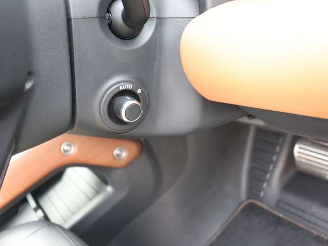 Land Rover Defender 12