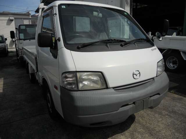 Mazda Bongo Truck 2