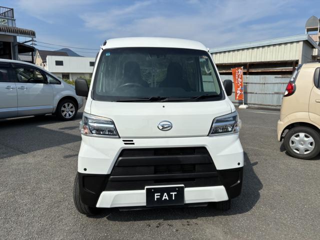 Daihatsu Hijet Cargo 3