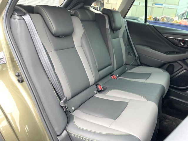 Subaru Legacy Outback 9