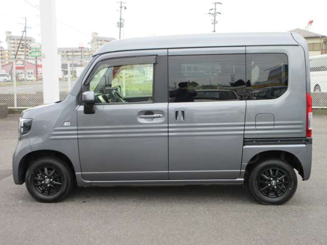 Honda N-VAN 9
