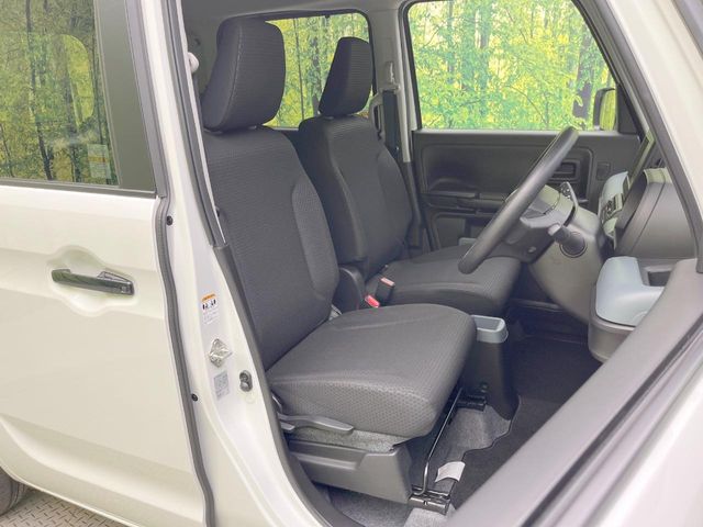 Suzuki Spacia Base 8