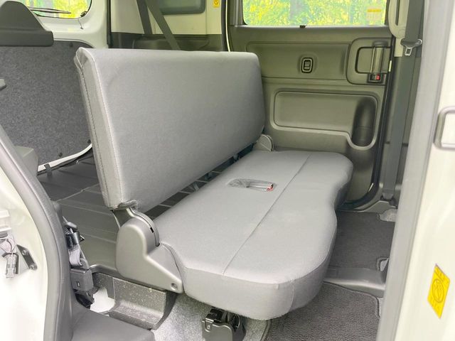 Suzuki Spacia Base 9