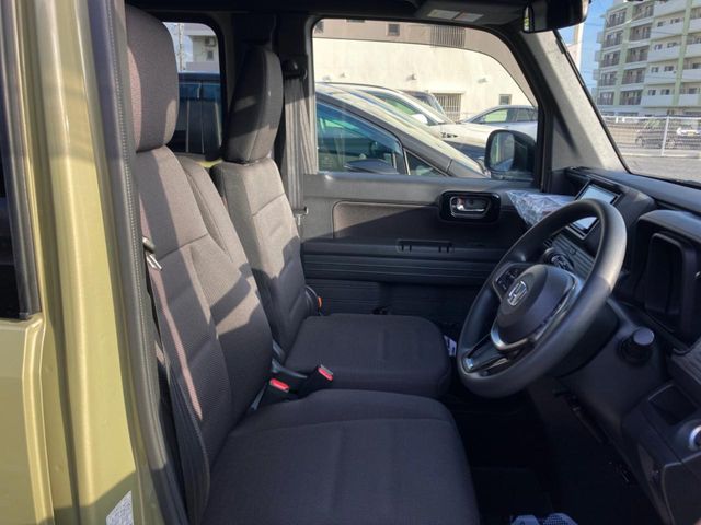 Honda N-VAN 8