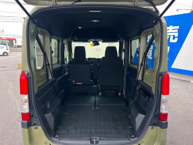 Honda N-VAN 10