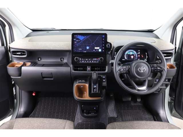 Toyota Sienta 6