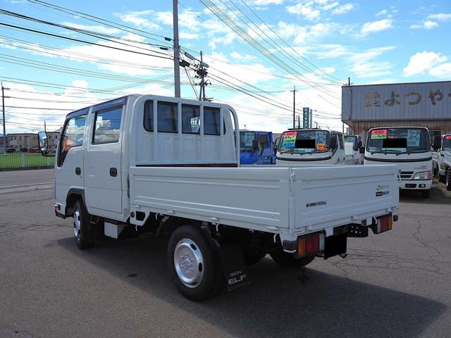 Isuzu Elf 6