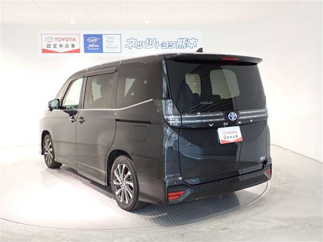 Toyota Voxy 5