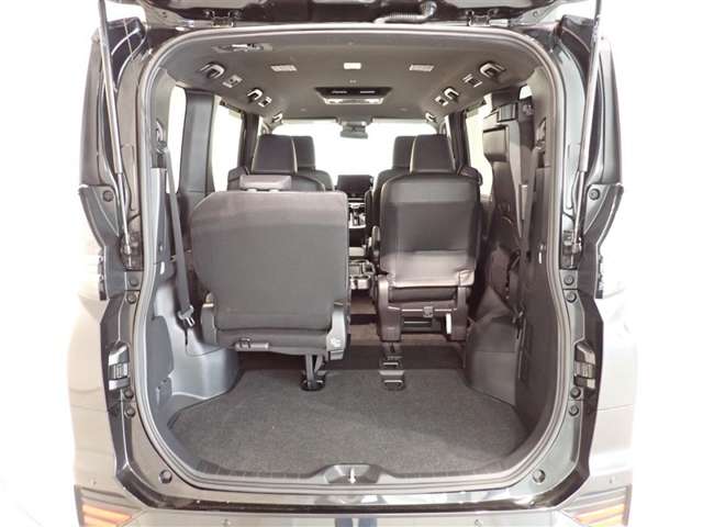 Toyota Voxy 7