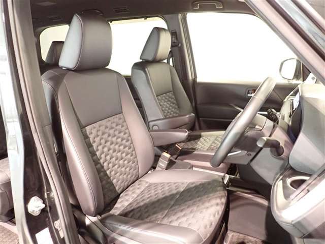 Toyota Voxy 9
