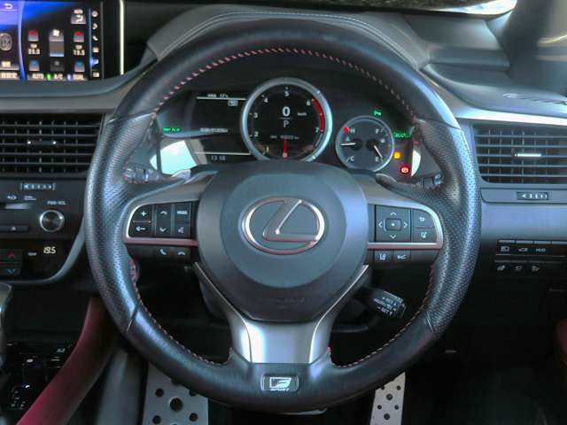 Lexus RX 9