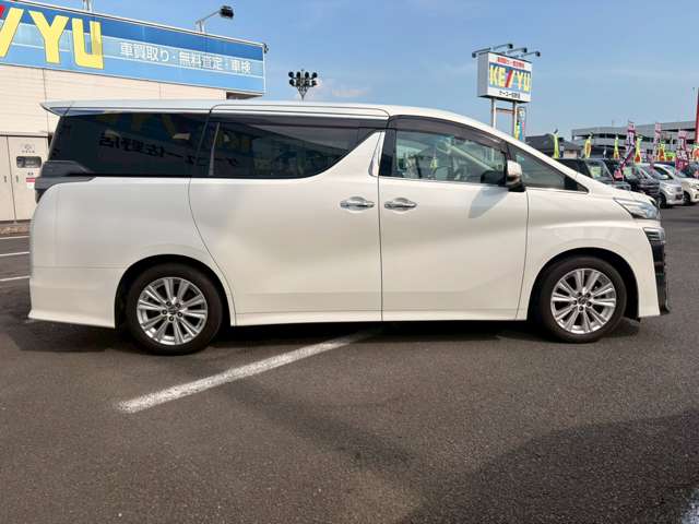 Toyota Vellfire 11