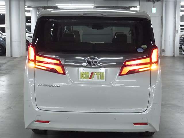 Toyota Alphard 10