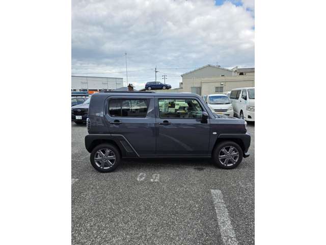 Daihatsu Taft 3