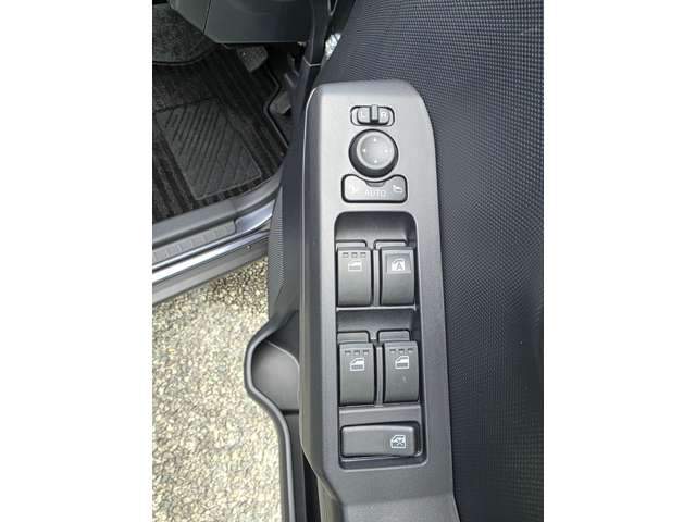 Daihatsu Taft 9