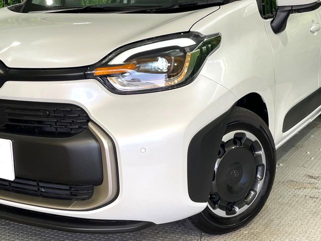 Toyota Sienta 12