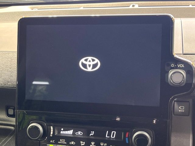 Toyota Sienta 3
