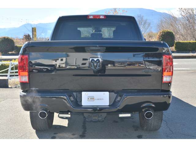 Dodge Ram 3
