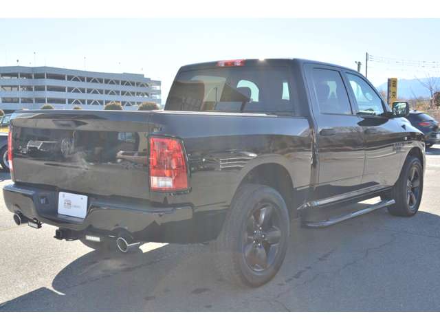 Dodge Ram 9